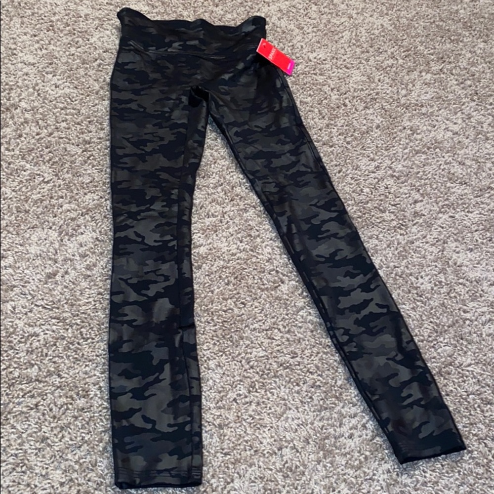 Spank Camo Leggings.